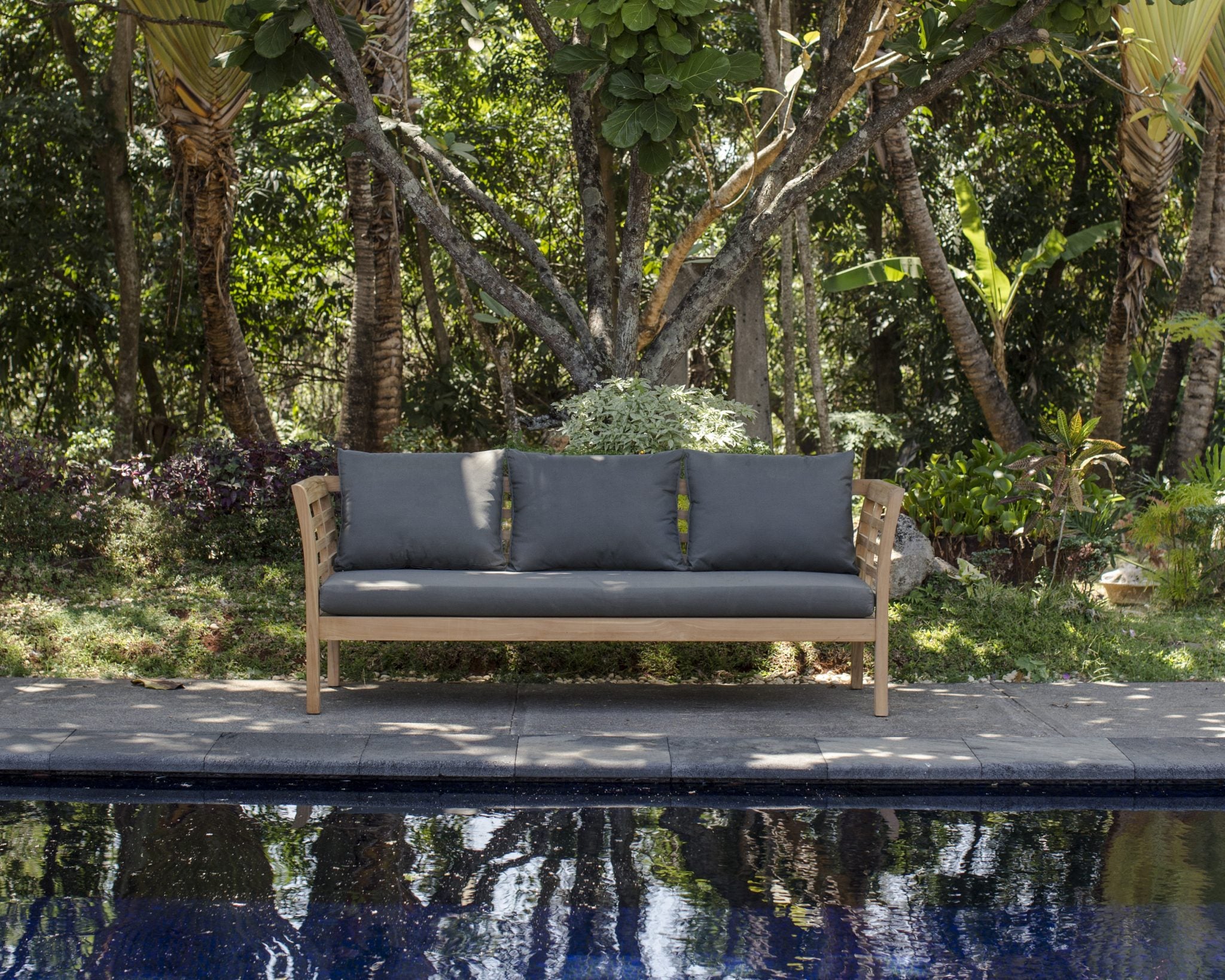 Teak Day Bed - 233 x 87 x 85 image 4