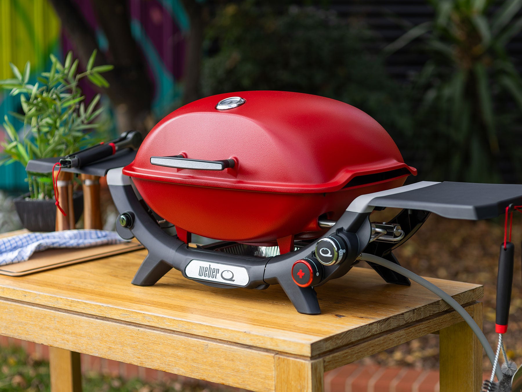 Q+ Premium Q2800N+ Flame Red LPG image 4