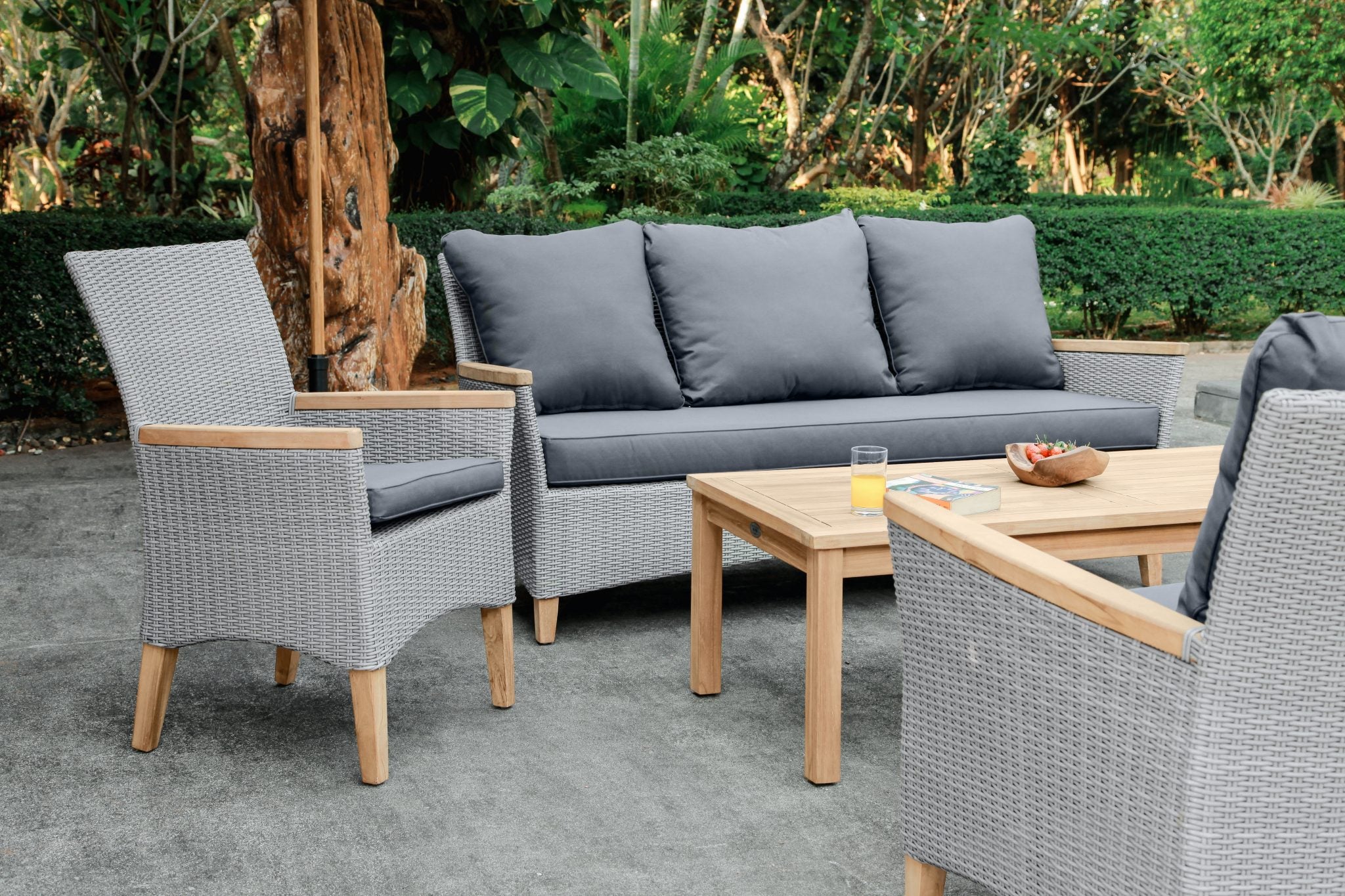 Florence 4-Piece Lounge Setting image 0
