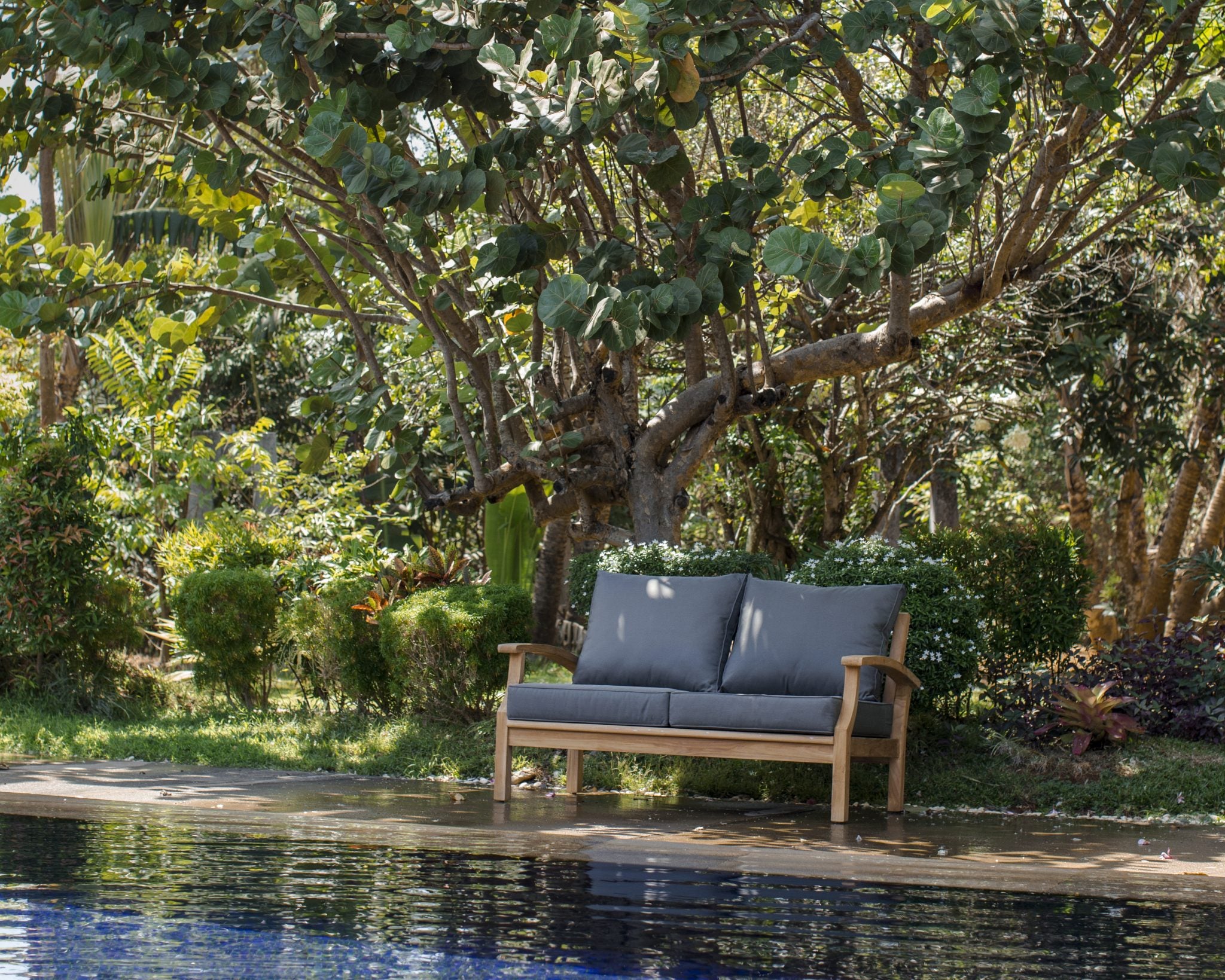 Lombok 2 Seater Lounge image 7