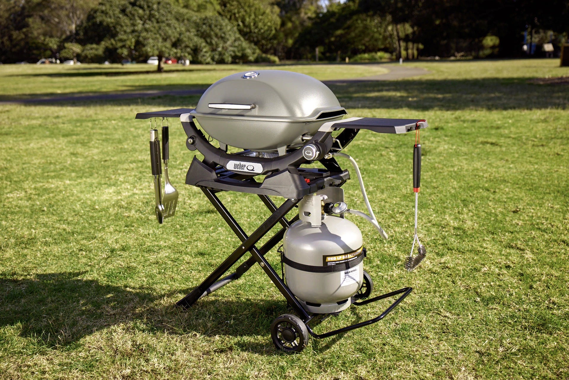 Weber Baby Q and Q Portable Cart image 4