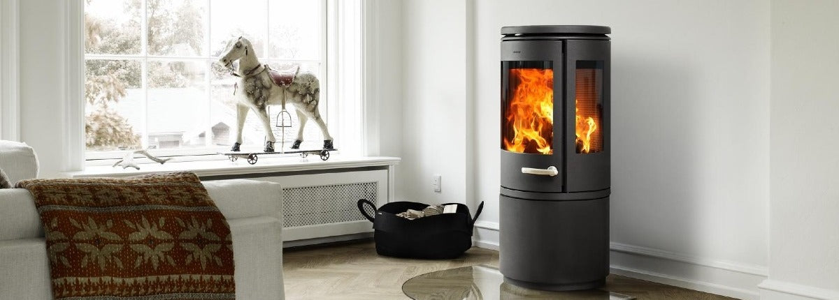Morso 7943 Freestanding Fireplace image 0