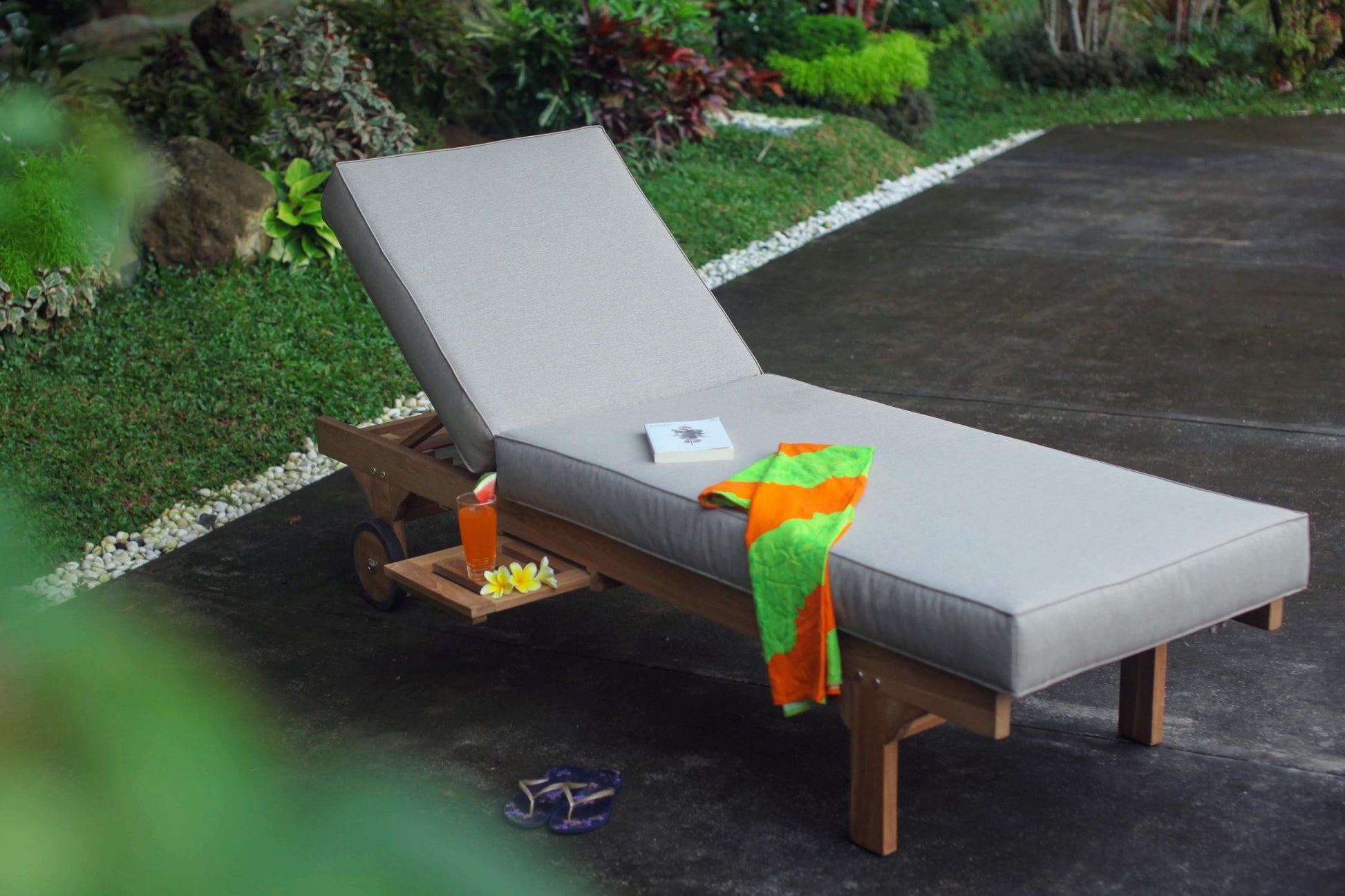 Hayman Sun Lounge With Cushion image 7